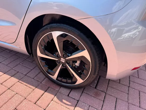 SEAT Ibiza 1.0 TSI FR DSG 11