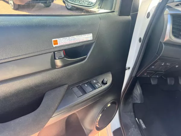 Toyota Hilux 7