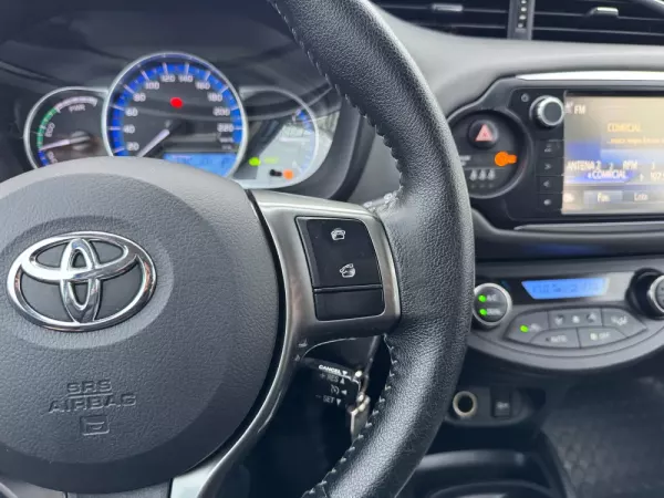 Toyota Yaris 1.5 HSD Comfort+Navi 24