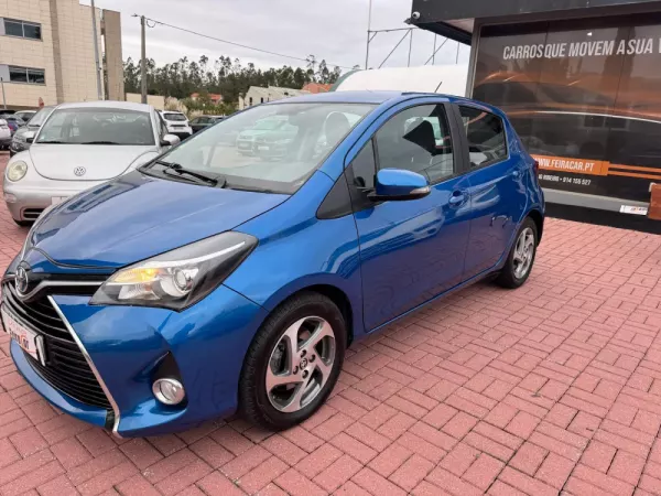 Toyota Yaris 1.5 HSD Comfort+Navi 37