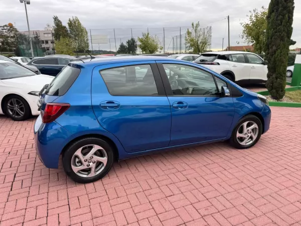 Toyota Yaris 1.5 HSD Comfort+Navi 39