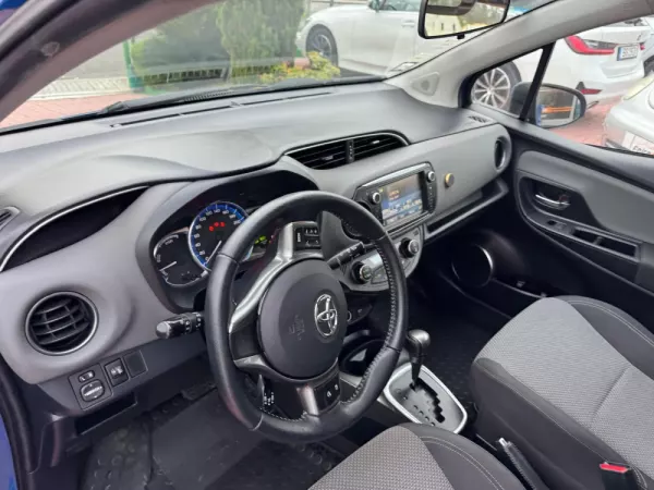 Toyota Yaris 1.5 HSD Comfort+Navi 50