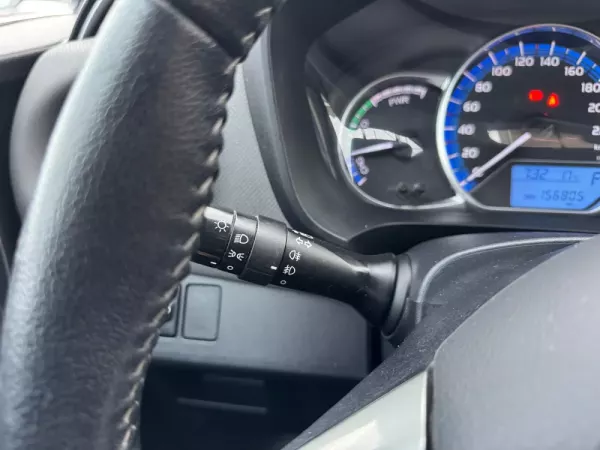 Toyota Yaris 1.5 HSD Comfort+Navi 62