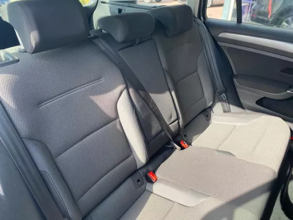 Volkswagen Golf Variant 1.6 TDI Confortline 14