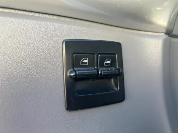 Volkswagen New Beetle 1.9 TDi Highline 9