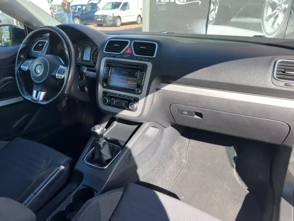 Volkswagen Scirocco 2.0 TDI 21