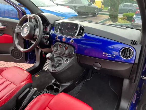 Abarth 500e C Outro 20