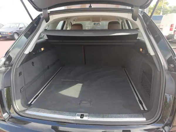 Audi A6 Avant 3.0 TDi V6 Business Line Sport S tronic 9