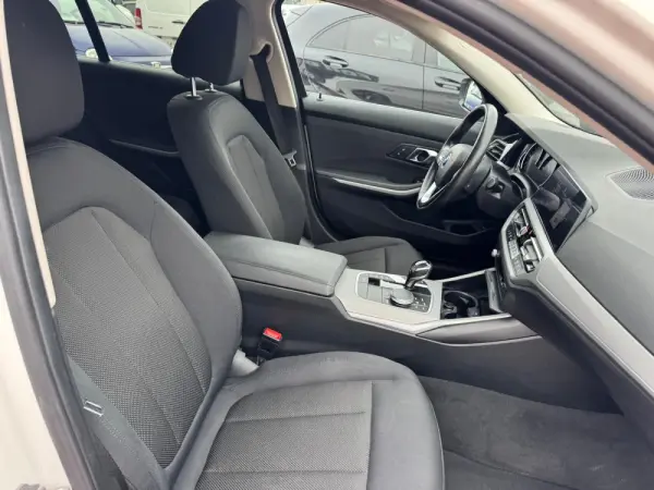 BMW 320 d Touring Auto 20