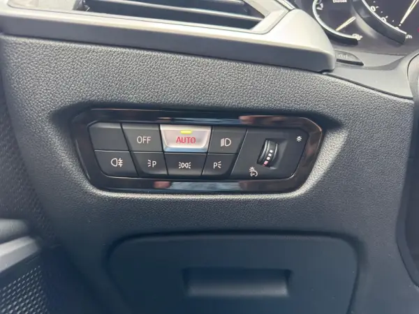 BMW 320 d Touring Auto 28