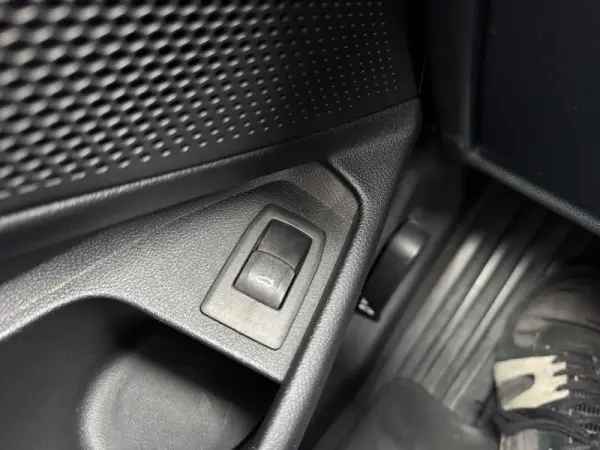 BMW 320 d Touring Auto 29