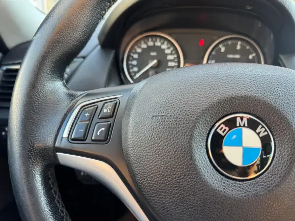 BMW X1 16 d sDrive xLine 30