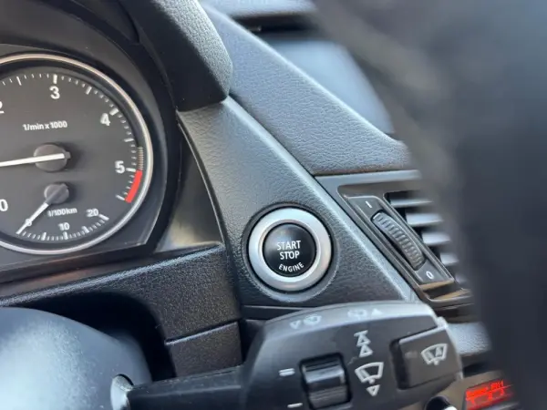 BMW X1 16 d sDrive xLine 32