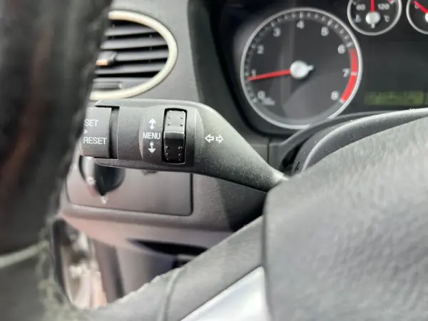 Ford Focus 1.4 16V Trend 15