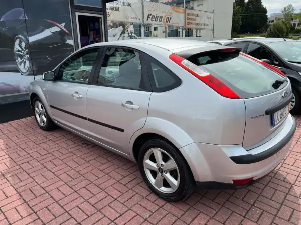 Ford Focus 1.4 16V Trend 21