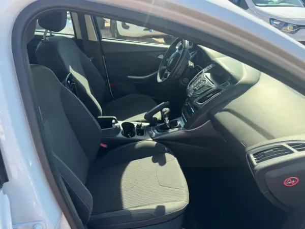 Ford Focus SW 1.6 TDCi Trend 11