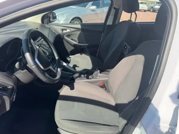 Ford Focus SW 1.6 TDCi Trend 12