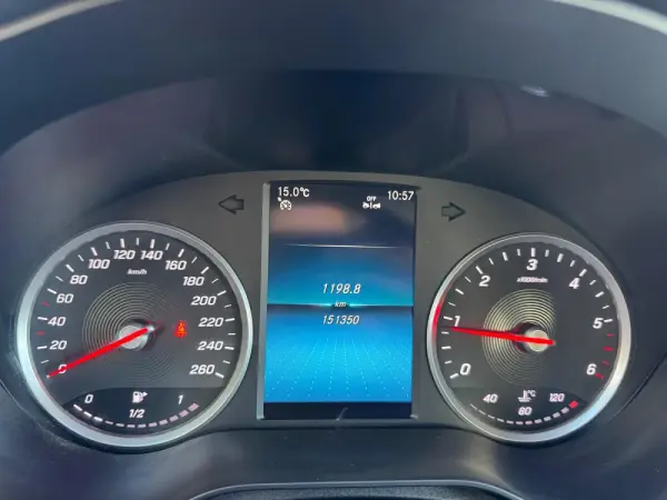 Mercedes-Benz C 200 d Business Solutions 8