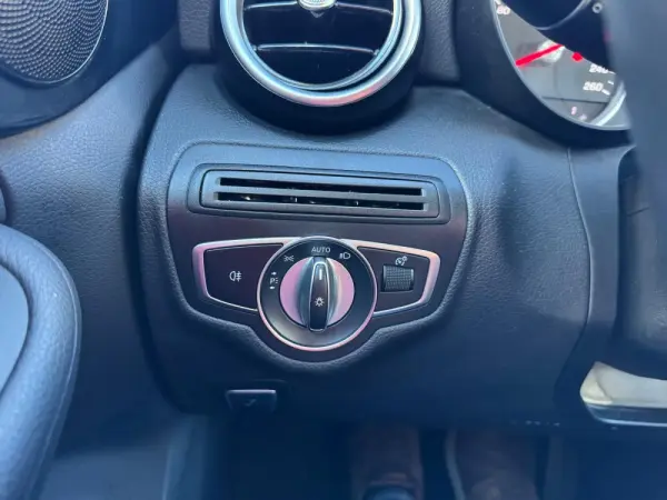 Mercedes-Benz C 200 d Business Solutions 17