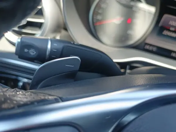 Mercedes-Benz C 300 BlueTEC Hybrid AMG Line 23