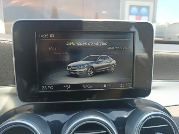 Mercedes-Benz C 300 BlueTEC Hybrid AMG Line 28