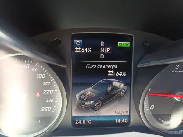 Mercedes-Benz C 300 BlueTEC Hybrid AMG Line 33