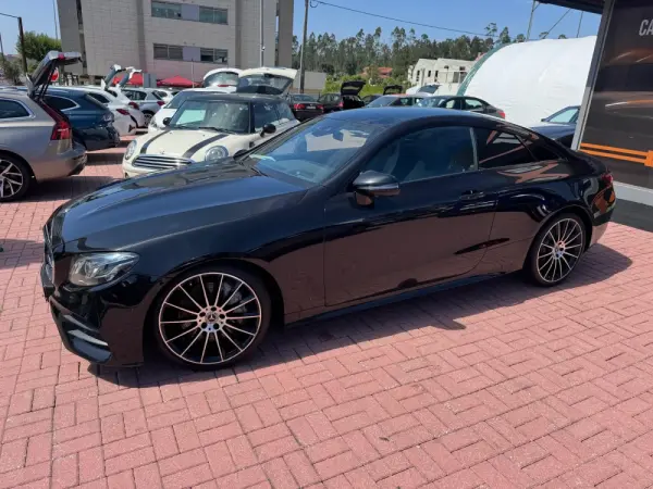 Mercedes-Benz E 300 AMG Line 15