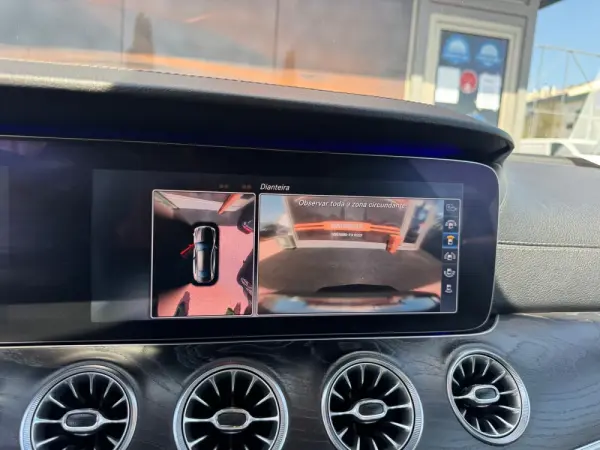 Mercedes-Benz E 300 AMG Line 38