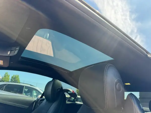 Mercedes-Benz E 300 AMG Line 41