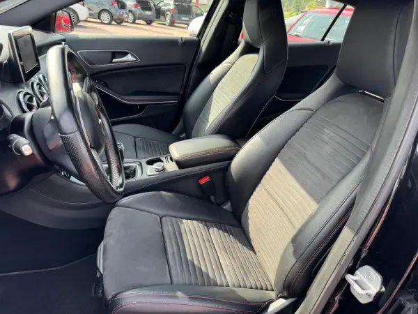 Mercedes-Benz GLA 180 CDi AMG Line 35