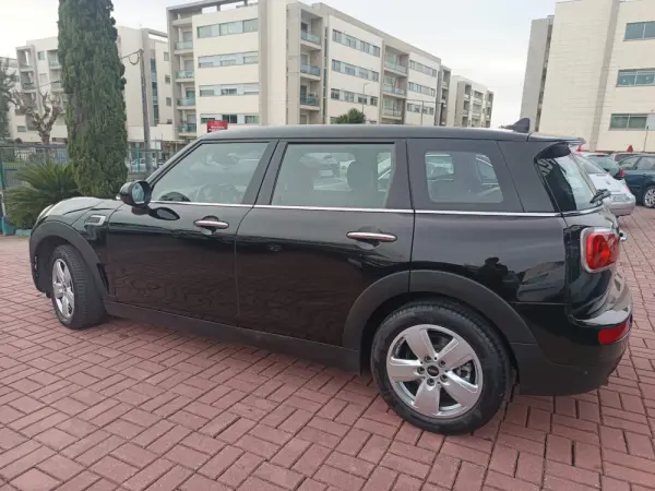 MINI Clubman One D 6