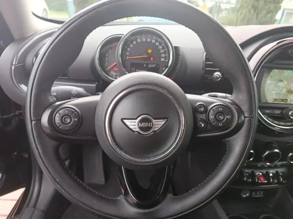 MINI Clubman One D 12