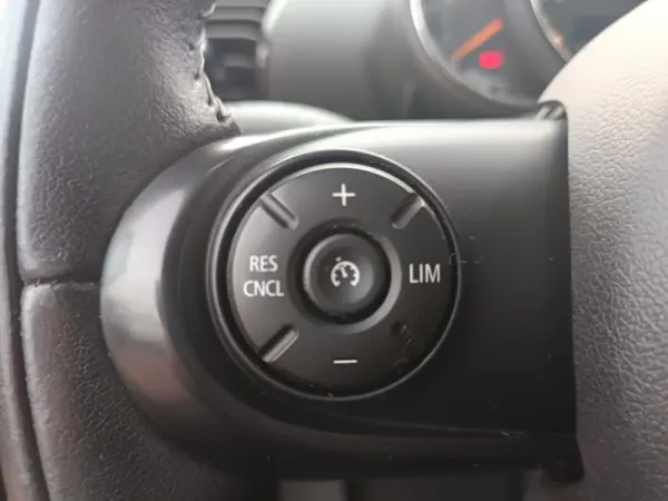 MINI Clubman One D 19