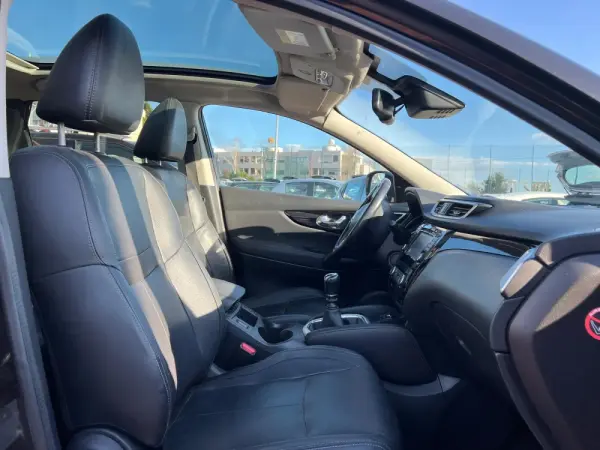 Nissan Qashqai 1.5 dCi Tekna Pele 24