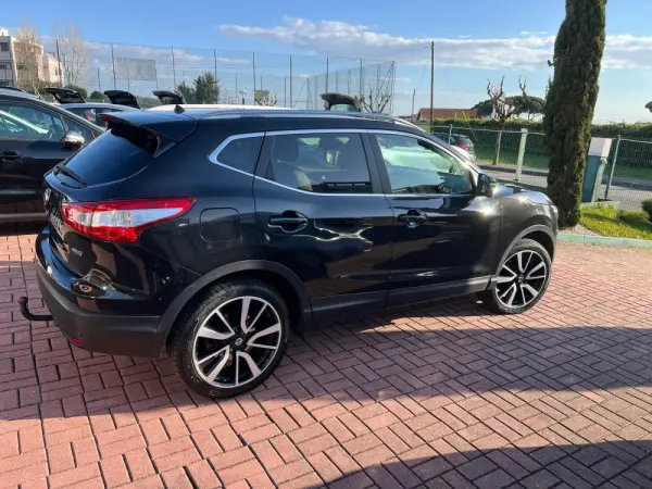 Nissan Qashqai 1.5 dCi Tekna Pele 29