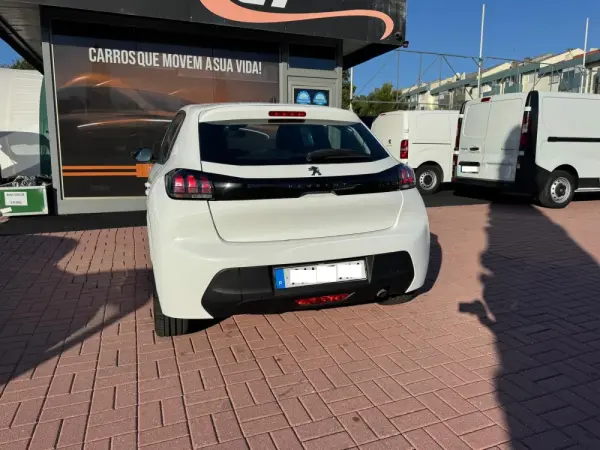 Peugeot 208 1.2 PureTech Active 32