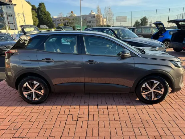 Peugeot 3008 1.2 PureTech Allure 4