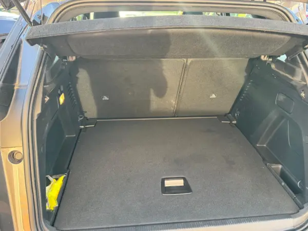 Peugeot 3008 1.2 PureTech Allure 17