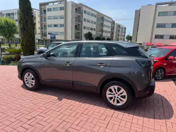 Peugeot 3008 1.5 BlueHDi Active Pack EAT8 3