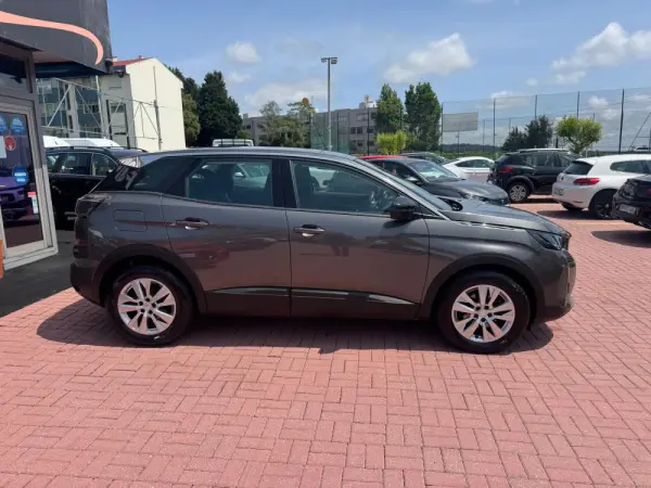 Peugeot 3008 1.5 BlueHDi Active Pack EAT8 7