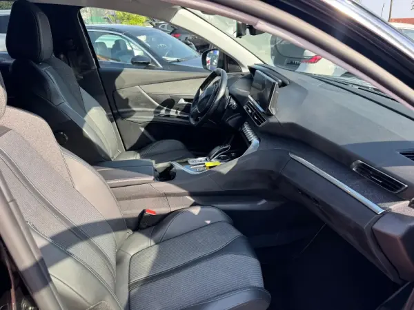 Peugeot 3008 1.6 Hybrid Allure Pack e-EAT8 13