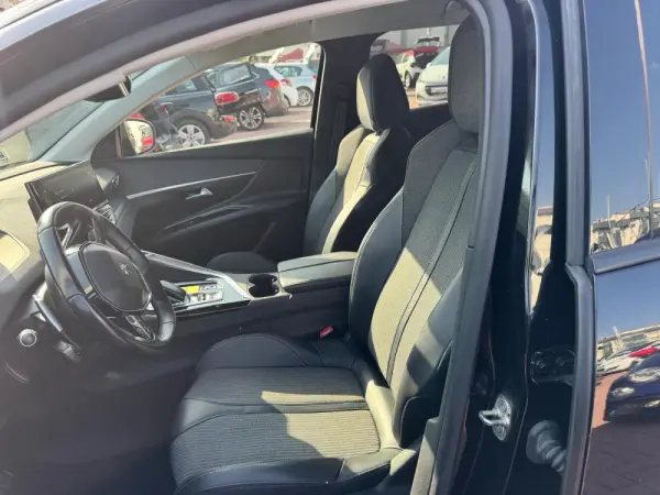 Peugeot 3008 1.6 Hybrid Allure Pack e-EAT8 16