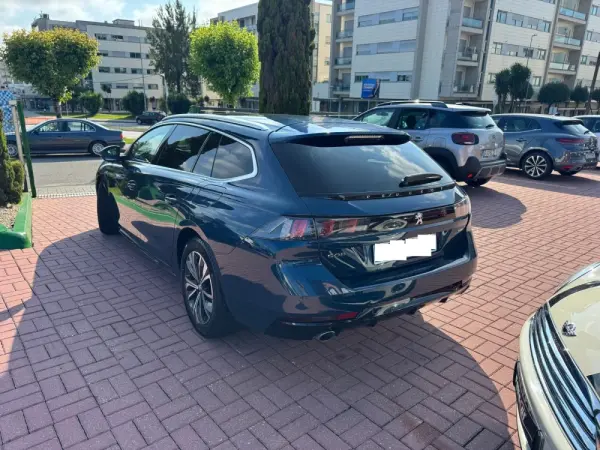 Peugeot 508 SW 1.6 Hybrid Allure e-EAT8 35