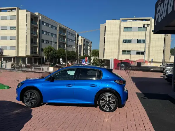 Peugeot e-208 50 kWh GT Pack 7