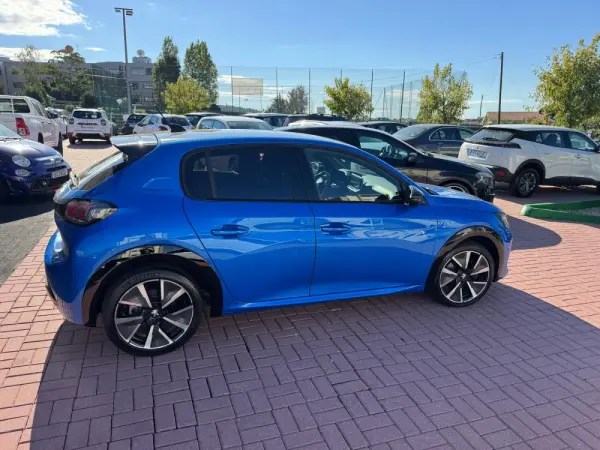 Peugeot e-208 50 kWh GT Pack 25