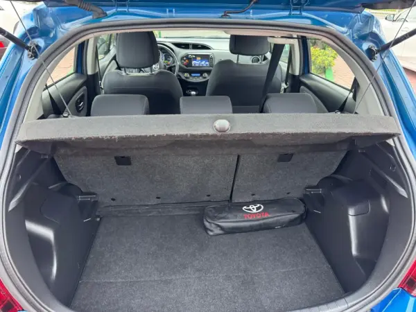 Toyota Yaris 1.5 HSD Comfort+Navi 11