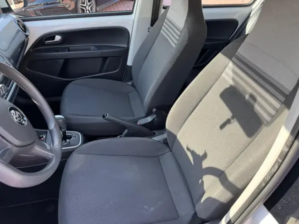Volkswagen Up! 1.0 Move Up! Auto 7