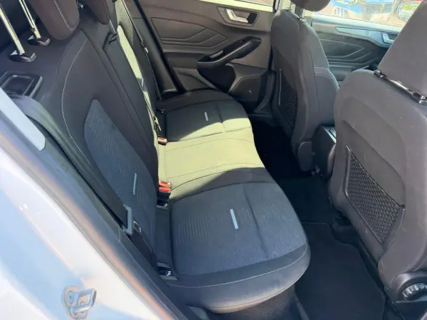 Ford Focus 1.0 EcoBoost Titanium 16