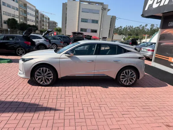 DS DS4 E-TENSE 225 OPERA 3