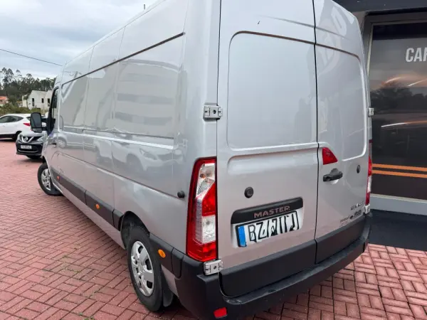 Renault Master 2.3 dCi L3H2 3.5T SS 15